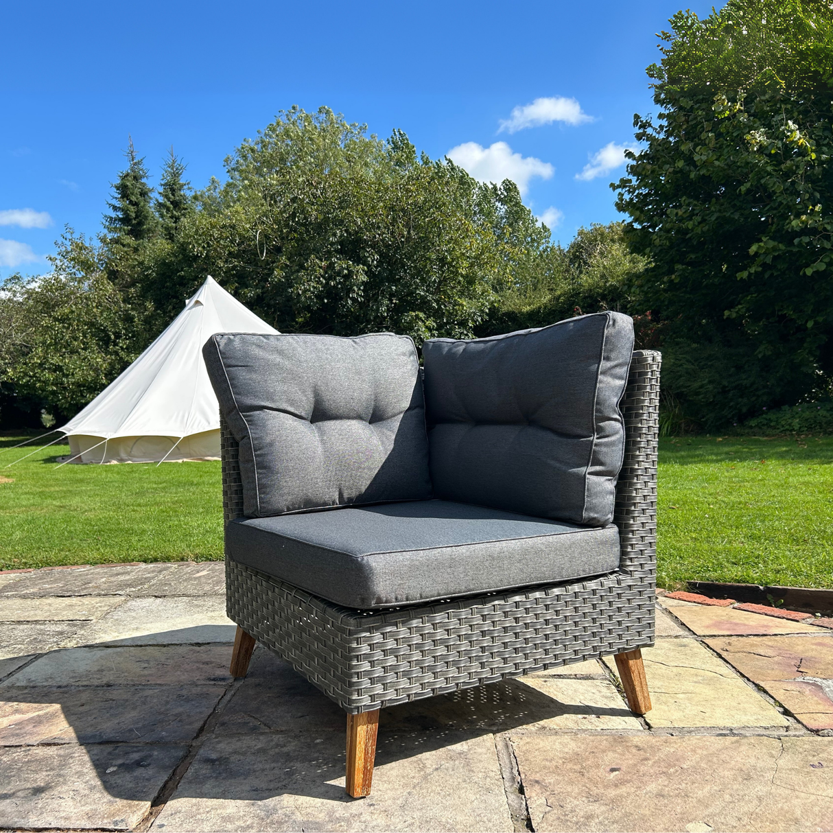 Charleston Deluxe Corner Sofa Set