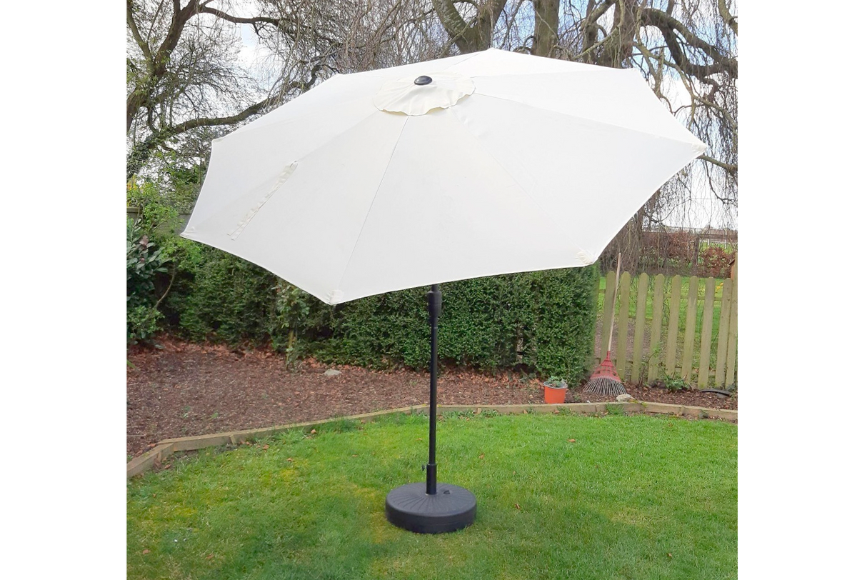 2.7m Aluminium Parasol With Tilt & Crank in Cream