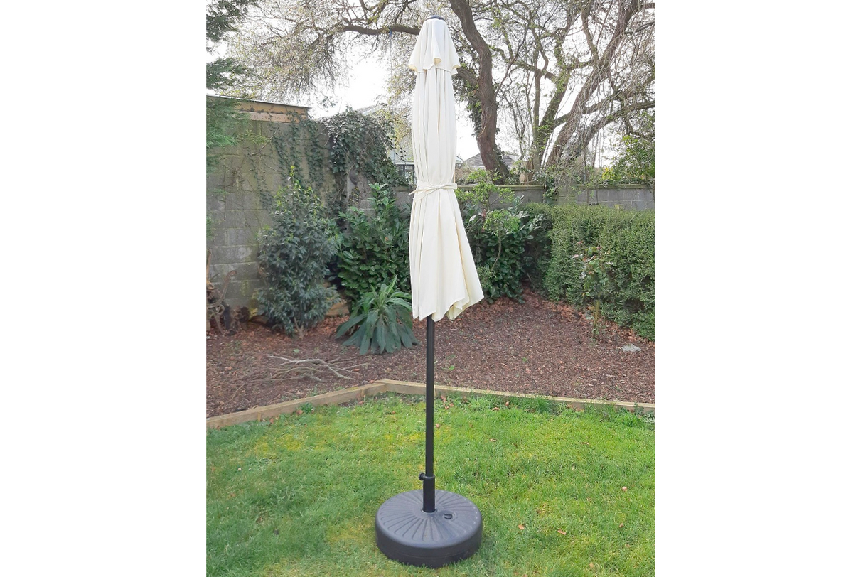 2.7m Aluminium Parasol With Tilt & Crank in Cream