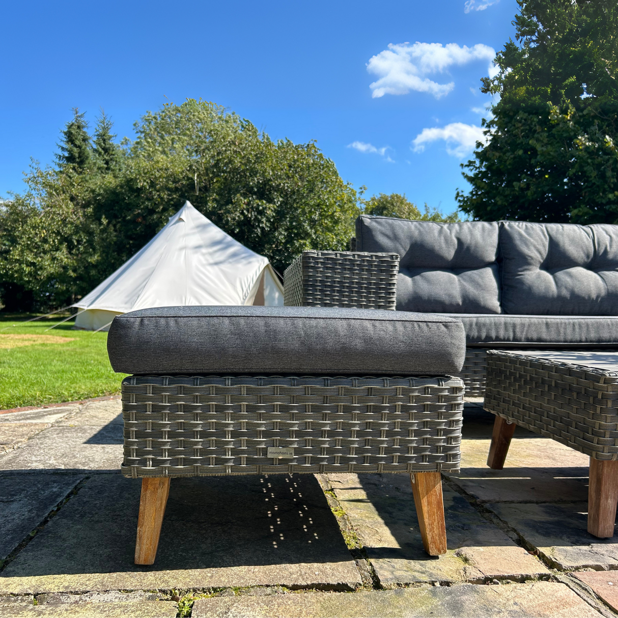 Charleston Deluxe Corner Sofa Set