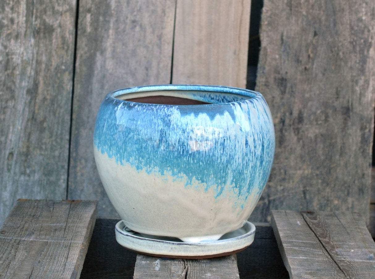 BULBOUS POT & SAUCER