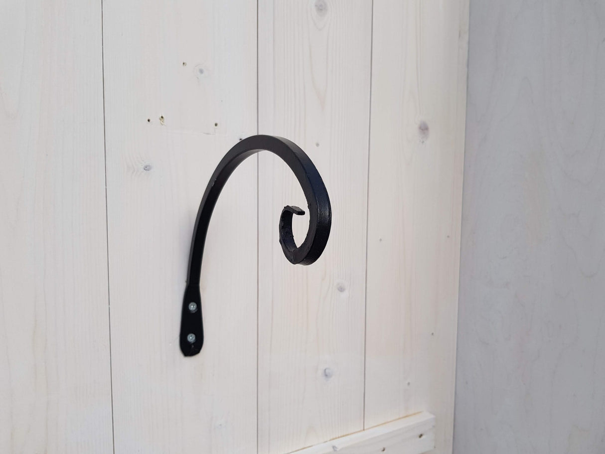 Bouleenshere Forge 9" Curved Down Bracket