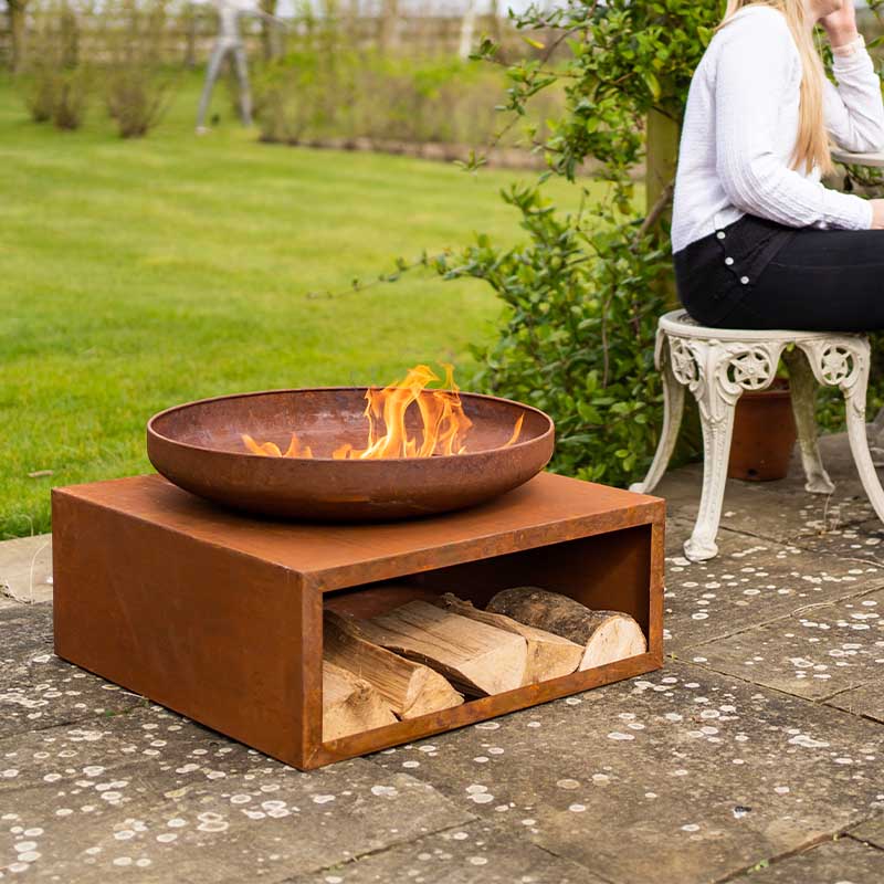 Havana Tierra Firebowl and Log Store
