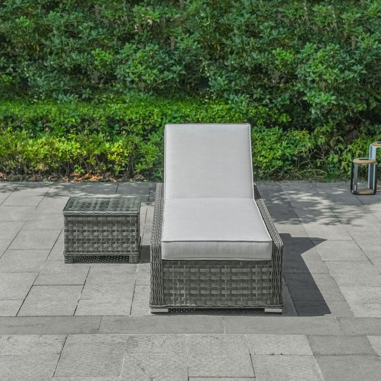 Premium Aluminium Sun Lounger With Coffee Table