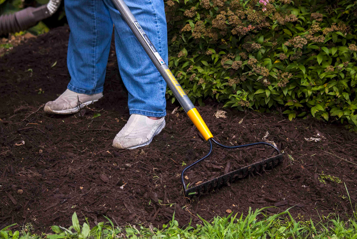 True Temper Bow Rake 16 Tooth Wood Handle