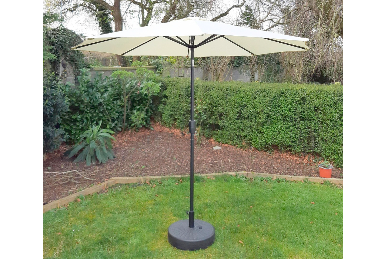 2.7m Aluminium Parasol With Tilt & Crank in Cream