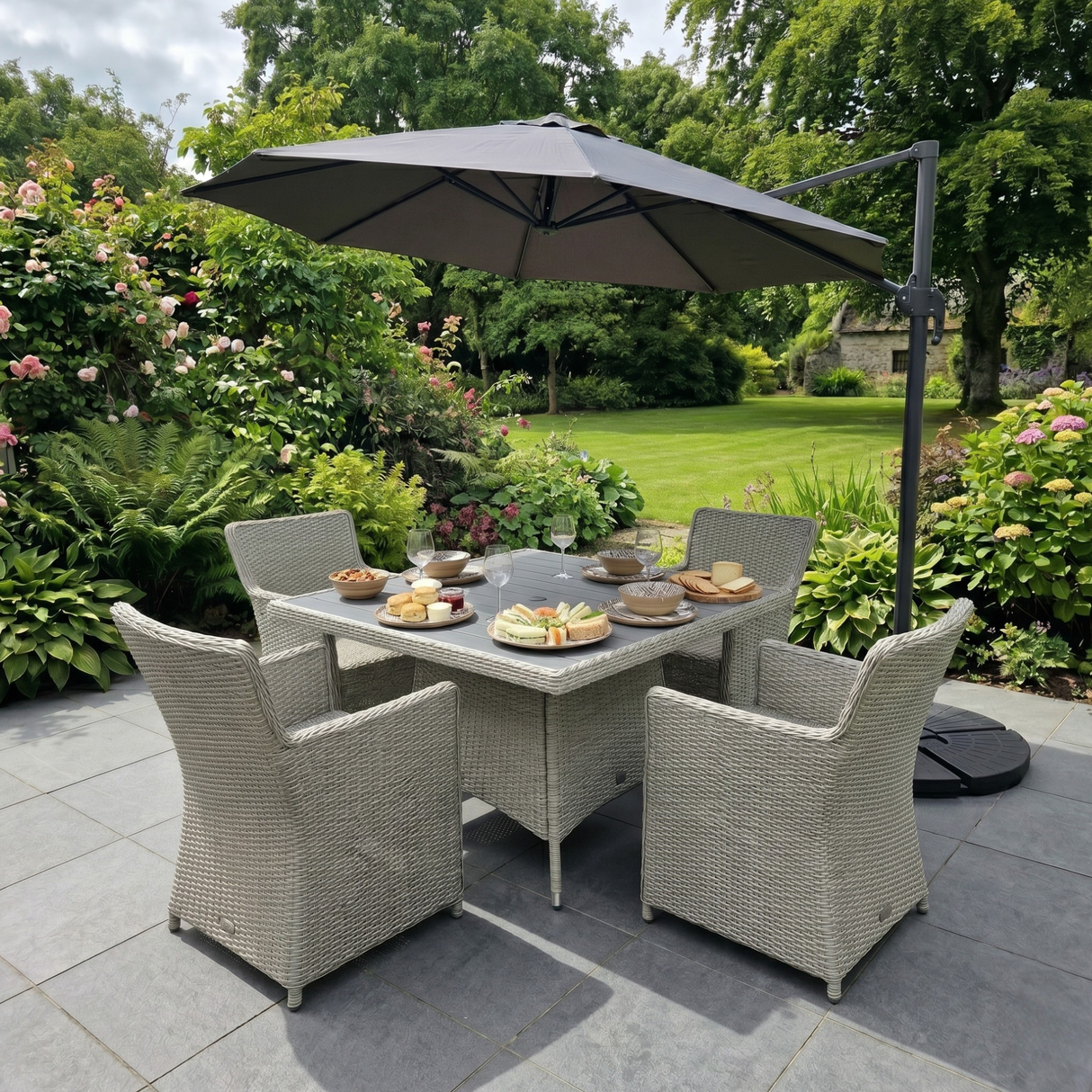 3m Deluxe Cantilever Parasol With Base in Grey