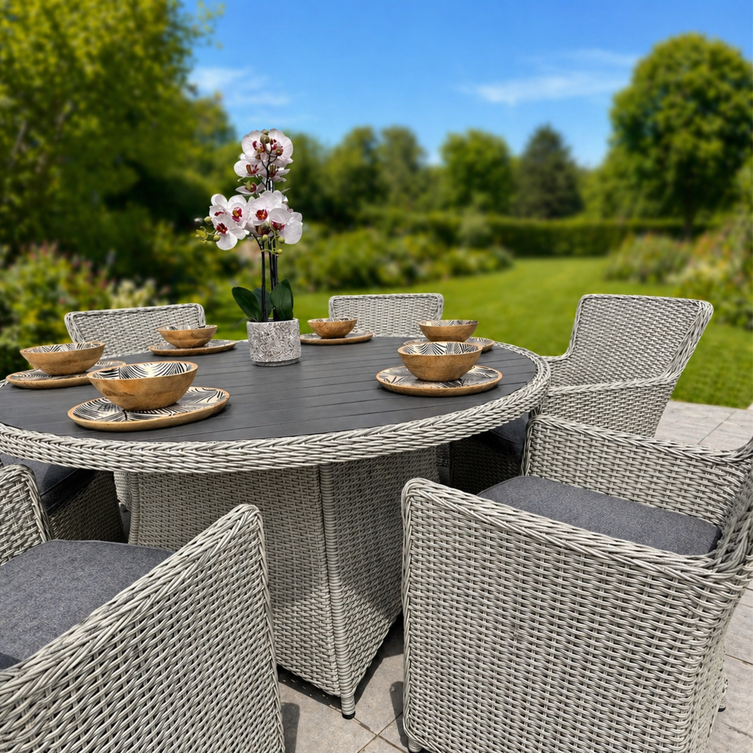 Dublin Deluxe 6 Seat Round Dining Set