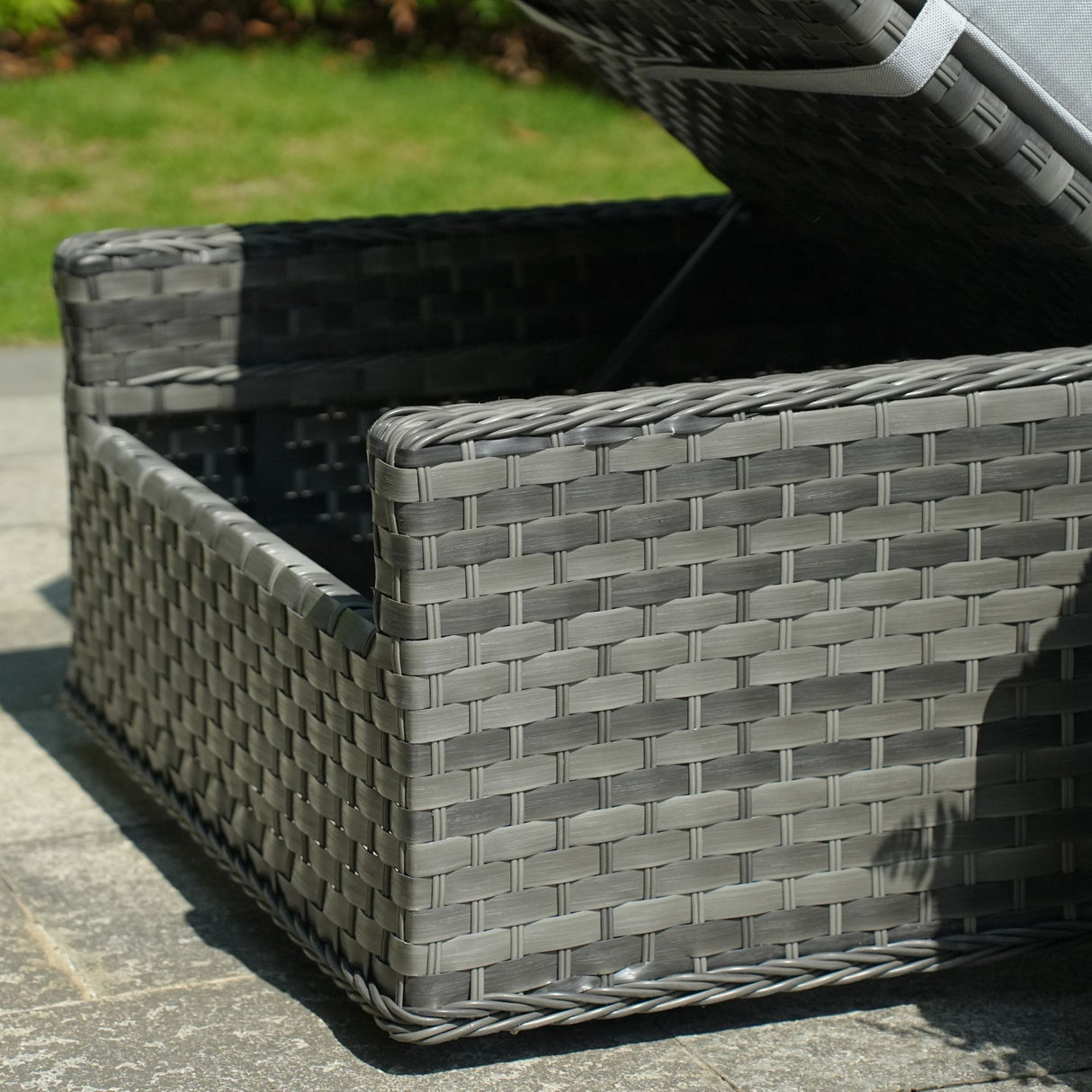Premium Aluminium Sun Lounger With Coffee Table